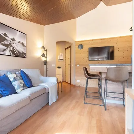 Trilocale Vicino Alle Funivie Con Wifi - As12 Apartment